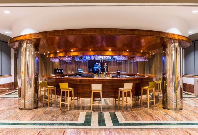 فندق Guadalajara & Conference Center Affiliated by Melia