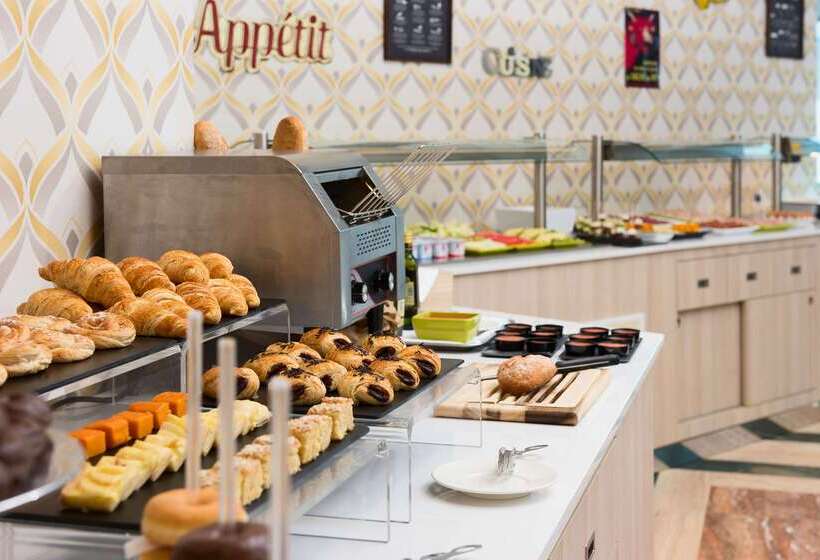 هتل Guadalajara & Conference Center Affiliated by Melia