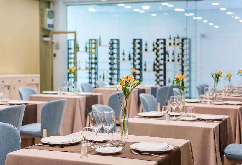 فندق Guadalajara & Conference Center Affiliated by Melia