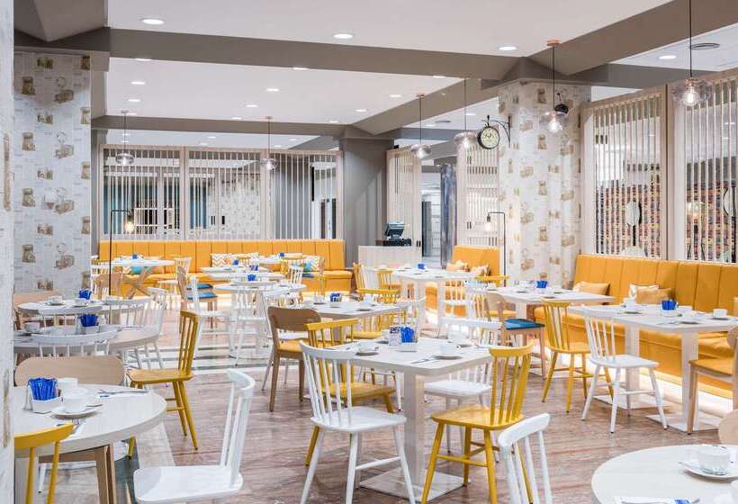 فندق Guadalajara & Conference Center Affiliated by Melia