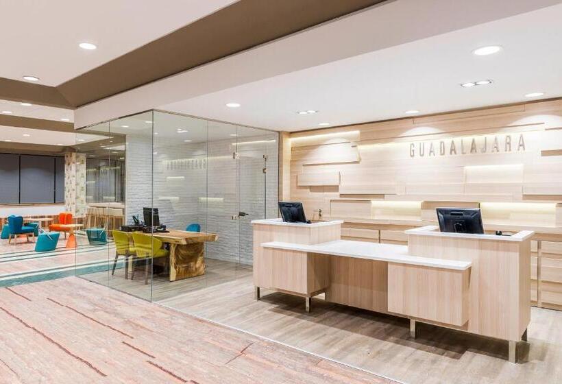 فندق Guadalajara & Conference Center Affiliated by Melia
