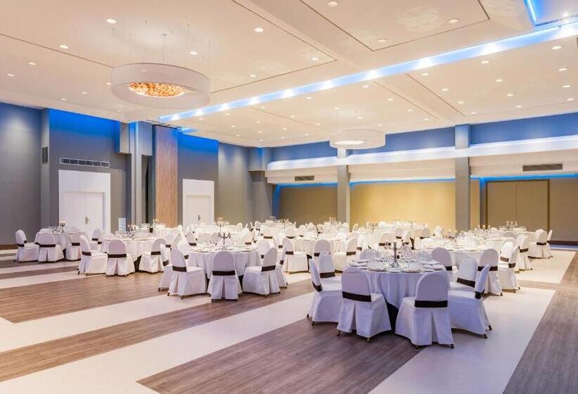 فندق Guadalajara & Conference Center Affiliated by Melia