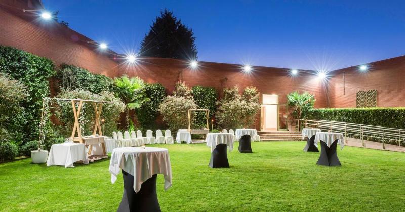 فندق Guadalajara & Conference Center Affiliated by Melia