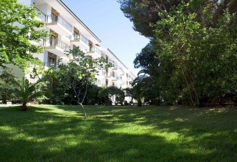 Отель Guya Wave