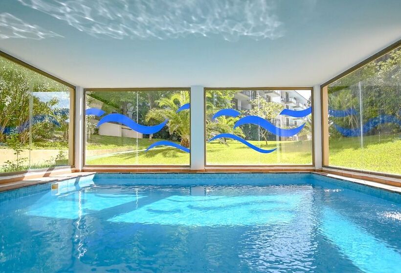 Отель Guya Wave