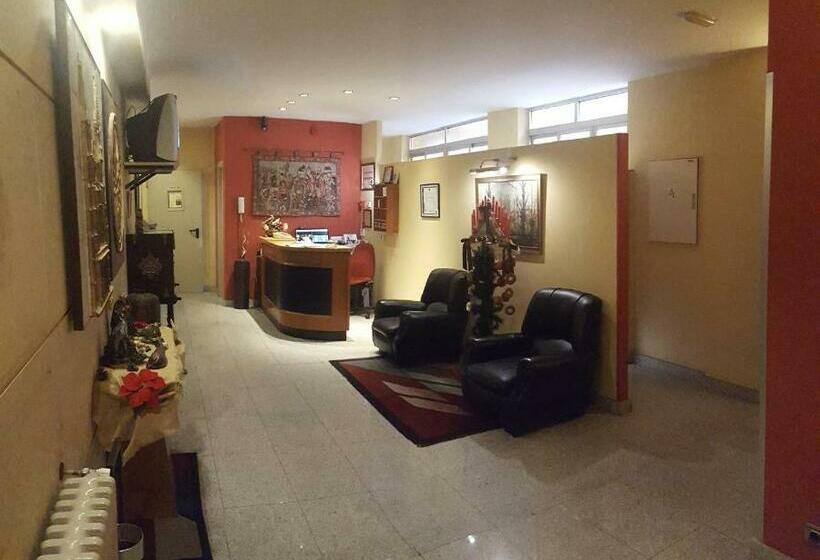 בית מלון כפרי Hostal Guzman El Bueno By Gaiarooms