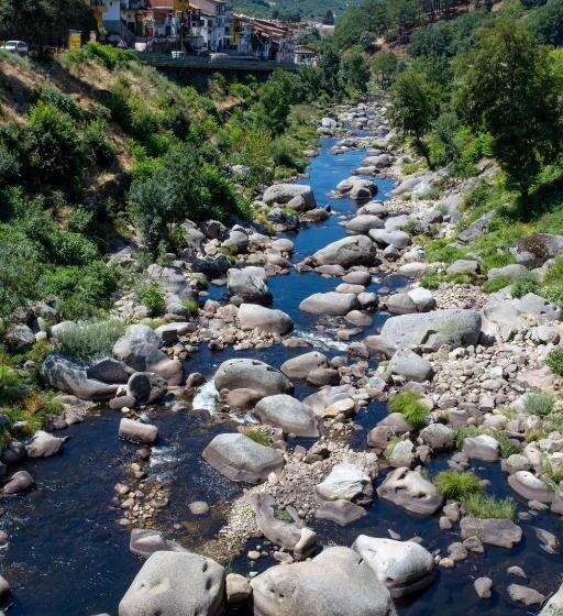 هتل Valle Del Jerte