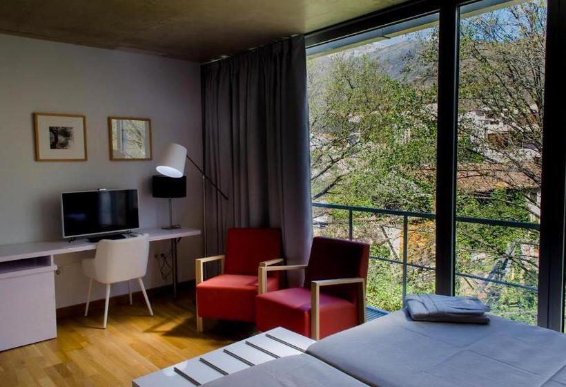 هتل Valle Del Jerte