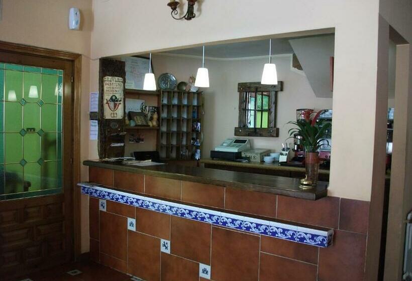 בית מלון כפרי Hostal Alfonso Vi