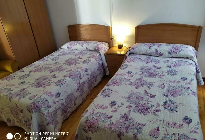 בית מלון כפרי Hostal Bayón