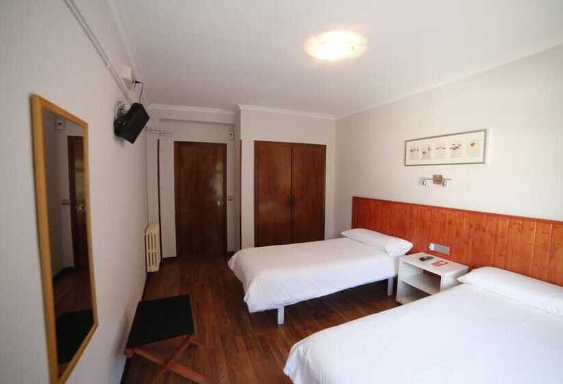 בית מלון כפרי Hostal Cruce