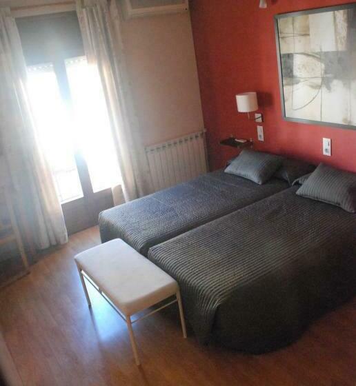 ホテル Hostal Delgado