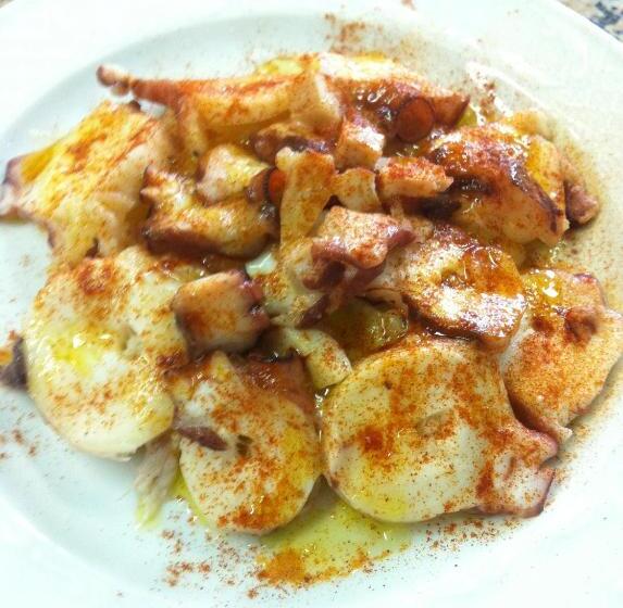 ホテル Hostal Delgado