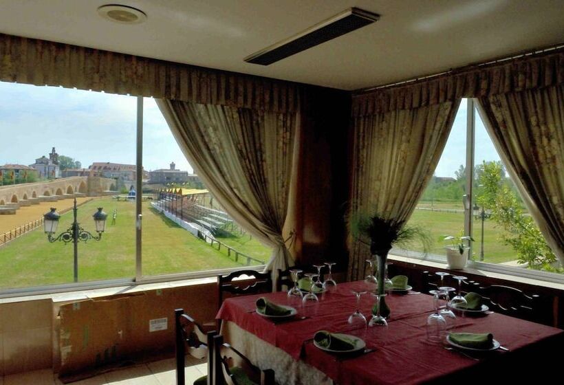 酒店 Hostal Don Suero De Quiñones