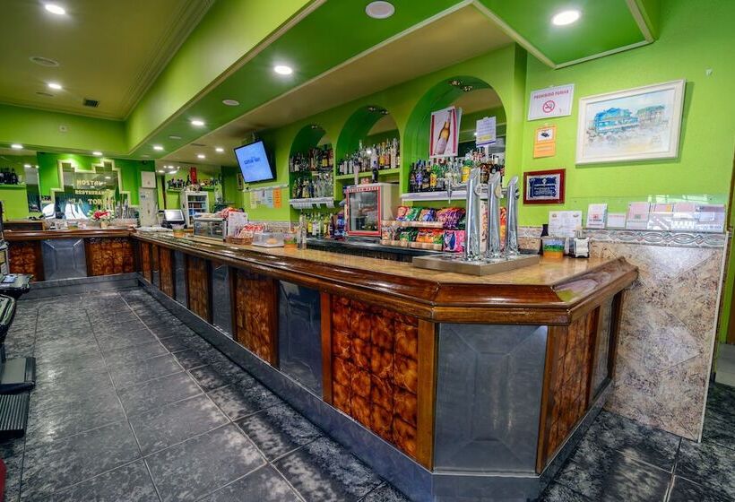 Отель Hostal La Torre Ii