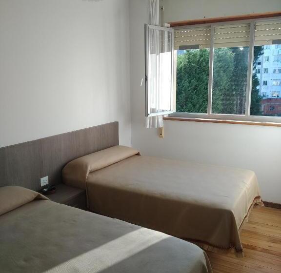 ホテル Hostal Residencia Presidente