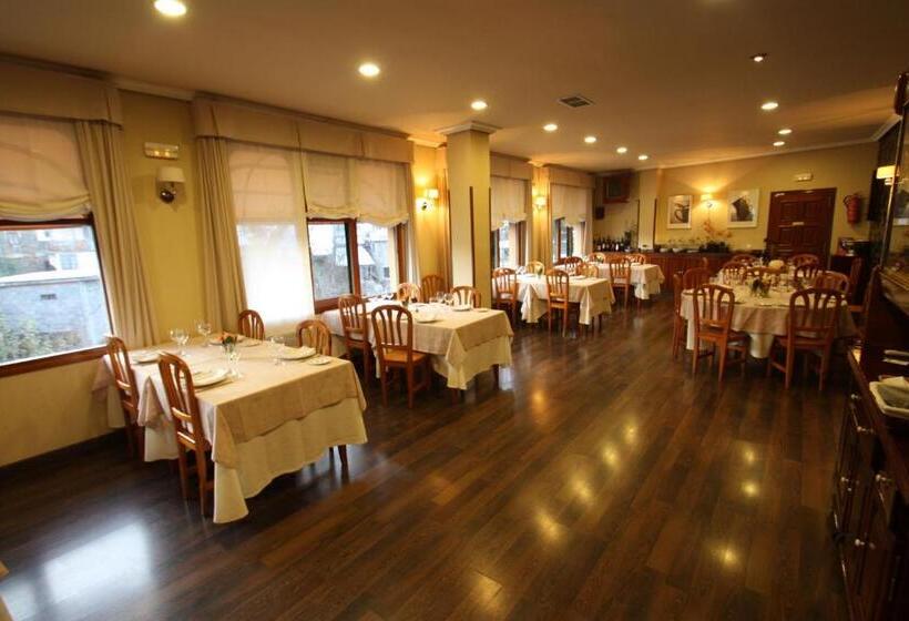 בית מלון כפרי Hostal Restaurante Méndez El Guardia