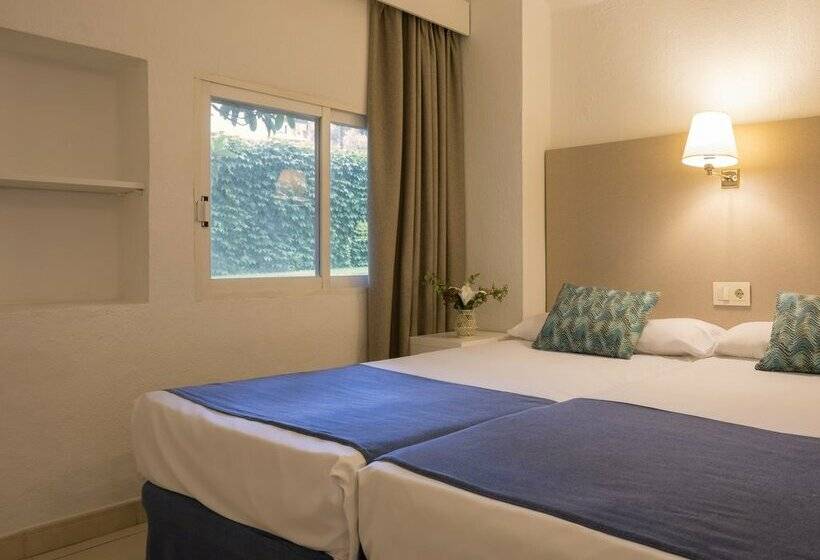 Отель htop Caleta Palace