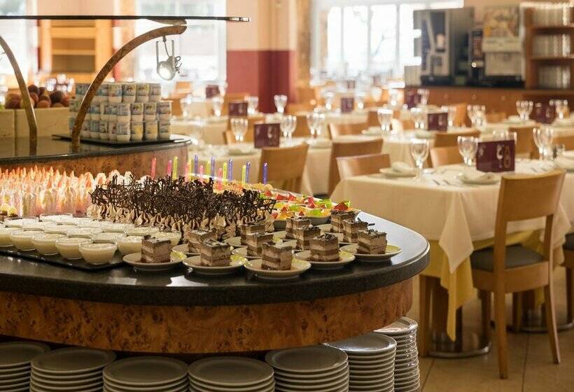 Отель htop Caleta Palace