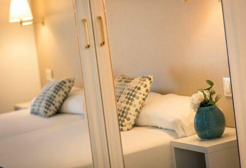 Отель htop Caleta Palace