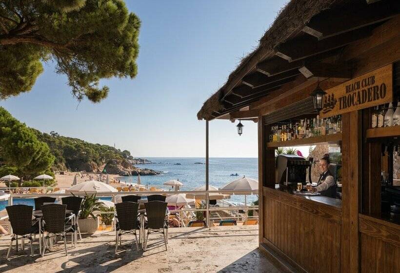 Отель htop Caleta Palace