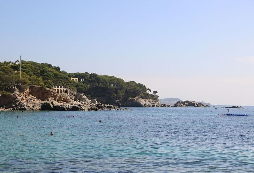 Отель htop Caleta Palace