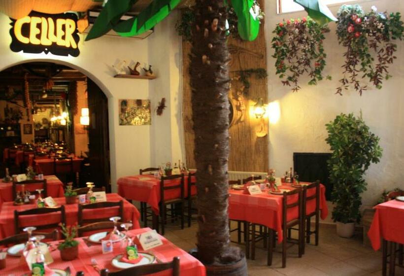 Отель La Brasa De Riudarenes