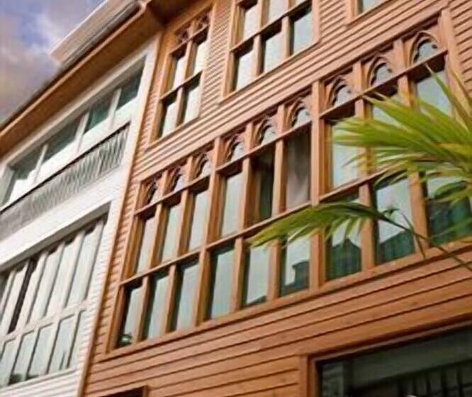 ホテル La Plaza Ii