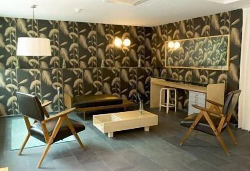 ホテル La Plaza Ii