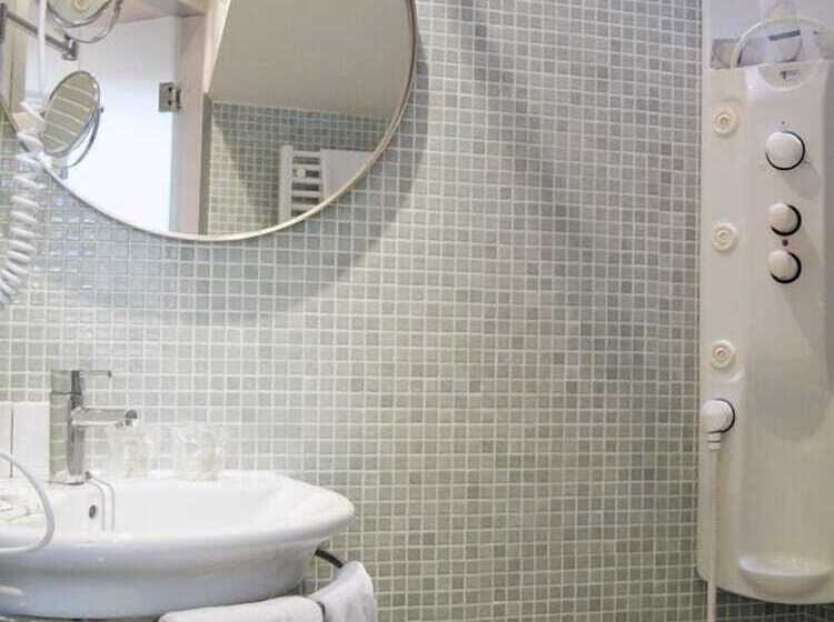 ホテル La Plaza Ii