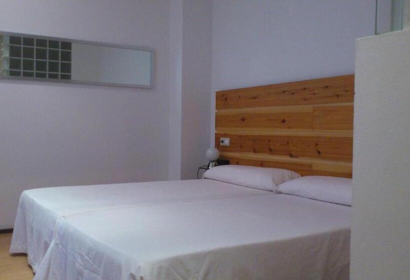 ホテル La Plaza Ii