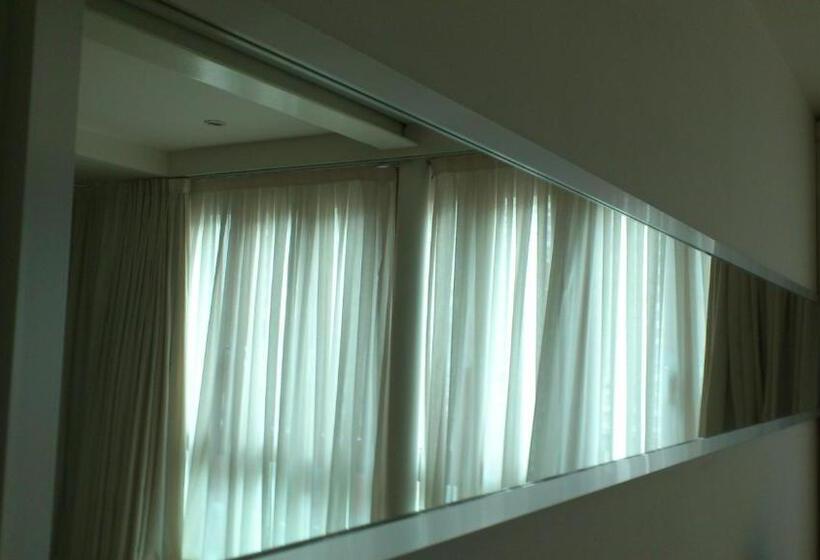 ホテル La Plaza Ii