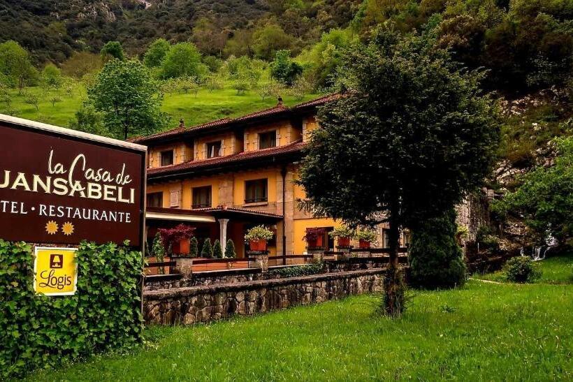 Logis Hotel Restaurante La Casa De Juansabeli