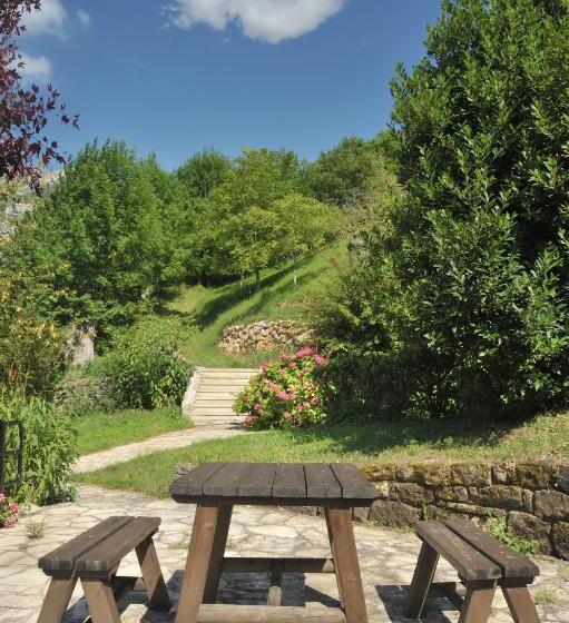 Logis Hotel Restaurante La Casa De Juansabeli