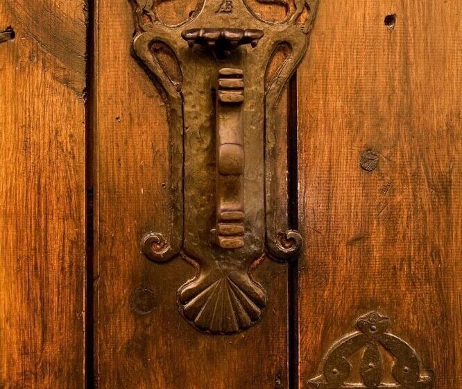 בית מלון כפרי Los Leones   Adults Only