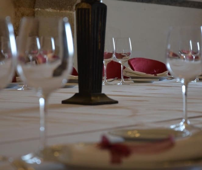 בית מלון כפרי Los Leones   Adults Only