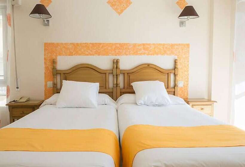 هتل Mare Estepona