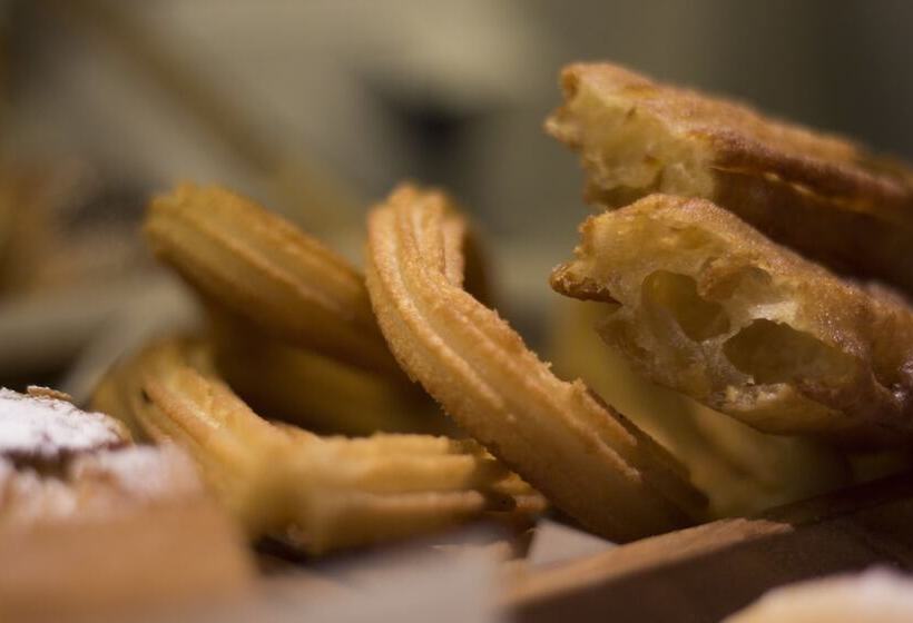 هتل Mercure Madrid Centro