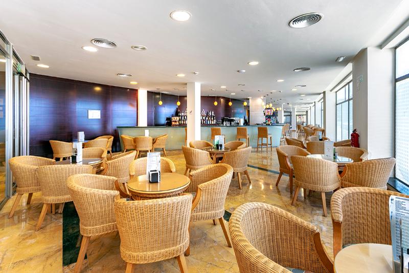 فندق Moon Dreams Roquetas (ex Roquetas Beach)