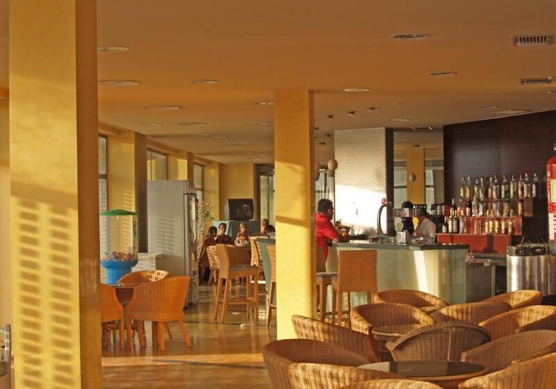 فندق Moon Dreams Roquetas (ex Roquetas Beach)