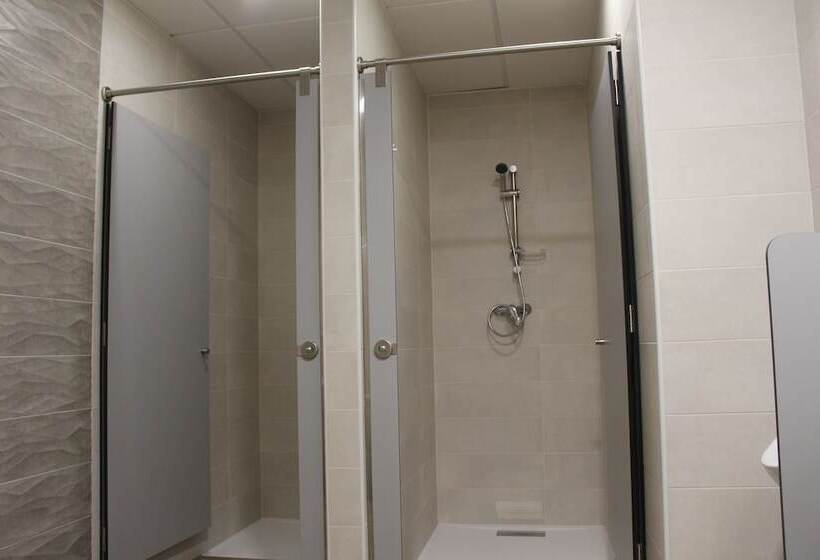 فندق Pensión Albergue O Pedregal