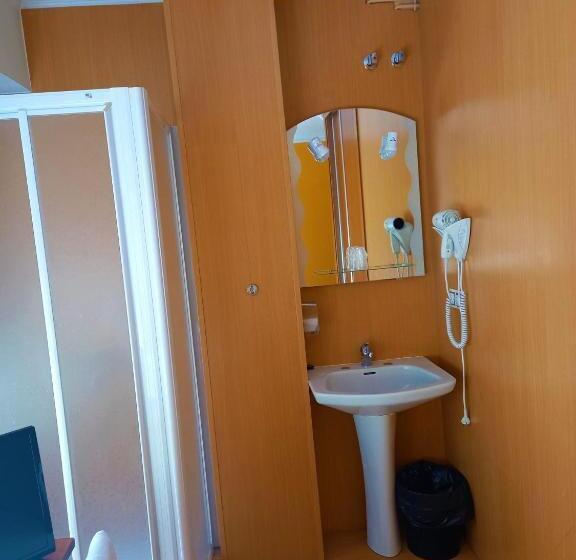 酒店 Pension San Roque