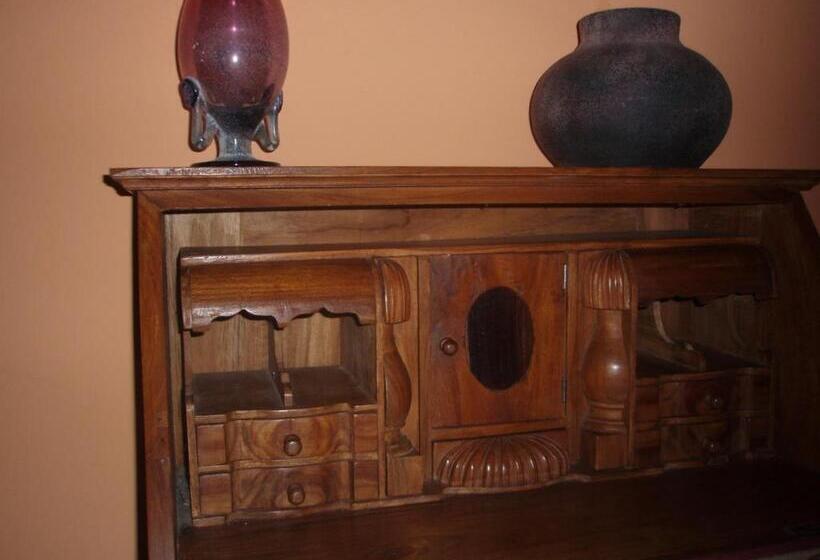 هتل Posada De La Abadia   Adults Only