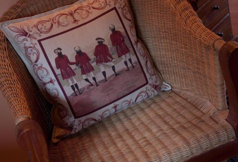 هتل Posada De La Abadia   Adults Only