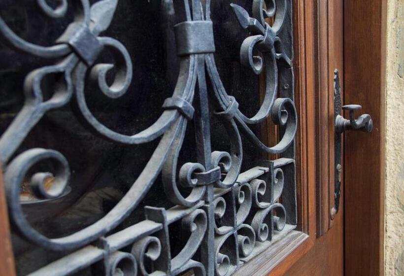 هتل Posada De La Abadia   Adults Only