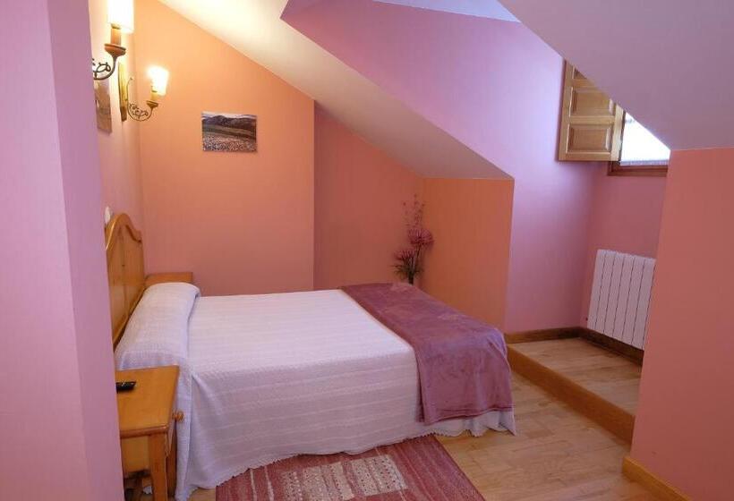 فندق Restaurante Casa Manolo