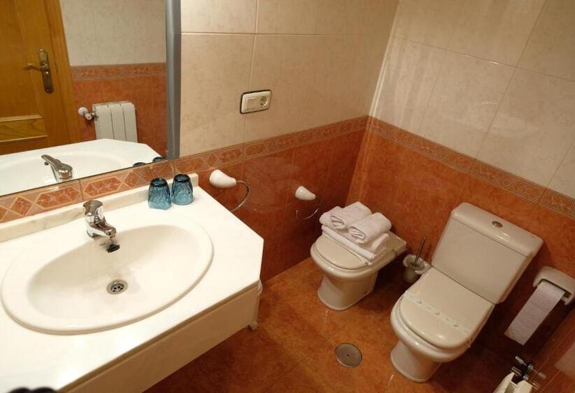 فندق Restaurante Casa Manolo