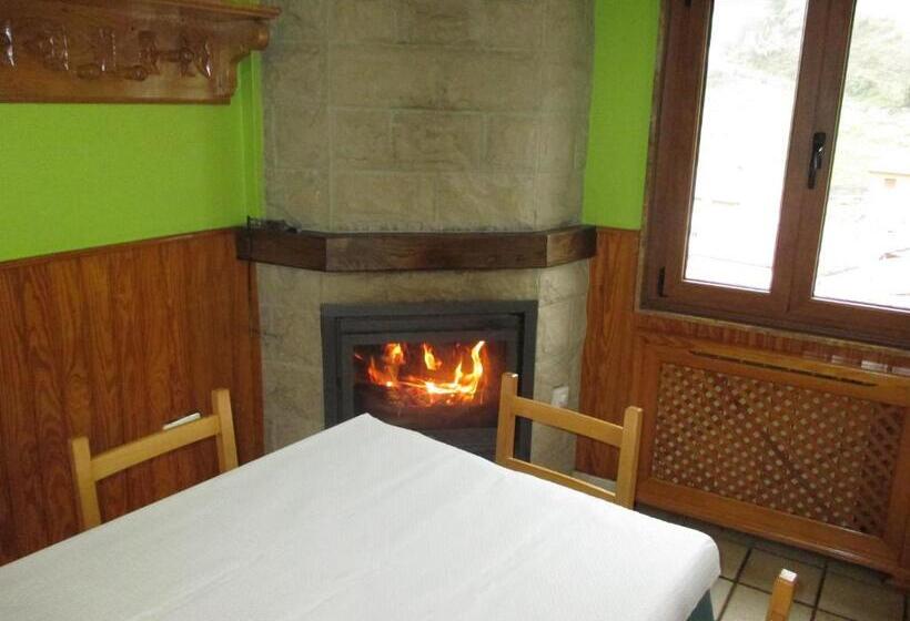 فندق Restaurante Casa Manolo