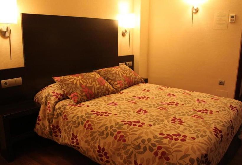 ホテル Restaurante La Peseta