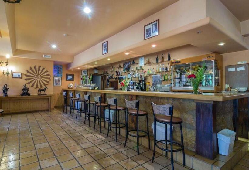 ホテル Riopar Spa